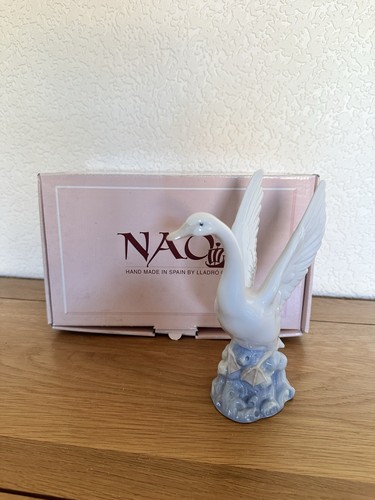Retired lladro nao - retired, porcelain