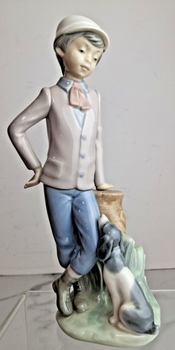Vintage nao lladro figurine - by,