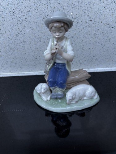 Lovely nao lladro - by, boy