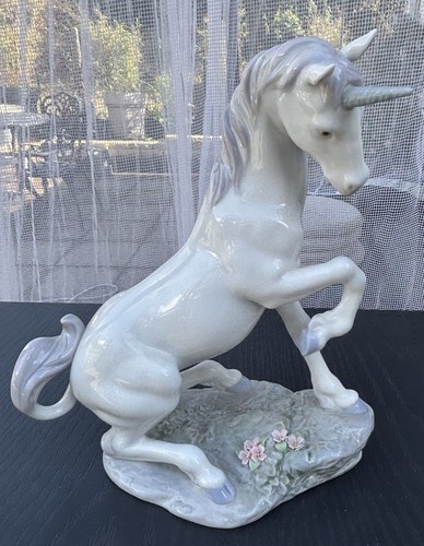 Lladro 7697 magical unicorn - magical,