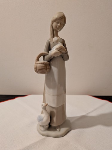 Vintage japan porcelain girl - japan,
