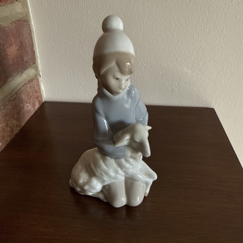 Retired vintage lladro figure - retired,