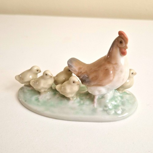 Nao lladro chicken hen - nao,