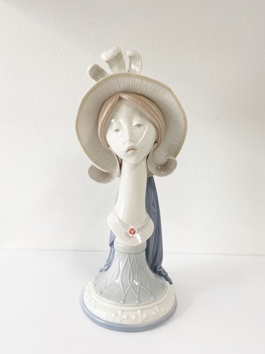 Lladro girls head bust hat - girls,