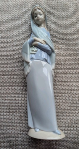 Lladro figurine - lladro,