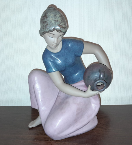 Lladro young water girl - water,