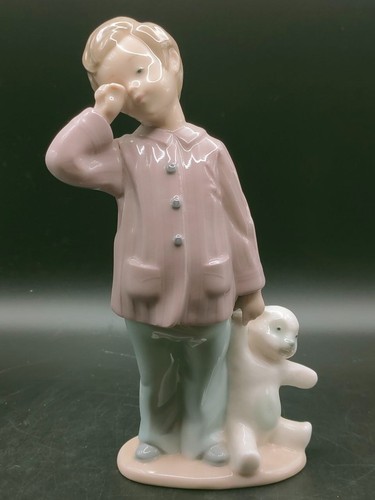 Boxed nao lladro - by,