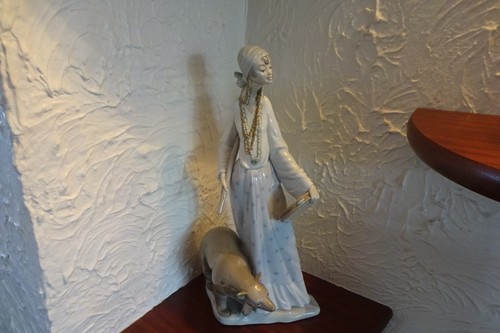 Lladro gypsy woman with bear - lladro,