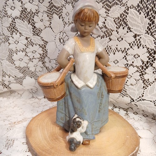 Lladro step aside - , girl