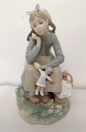 Lladro dutch girl - girl, doll