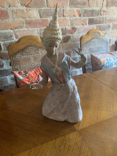 Both stunning lladro thai - stunning,