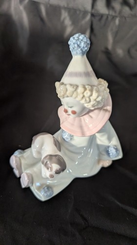 Lladro pierrot with puppy - pierrot,