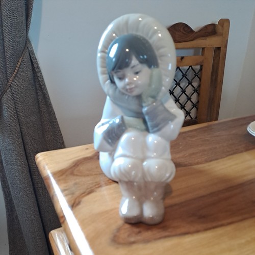 Nao lladro arctic dreams - by,